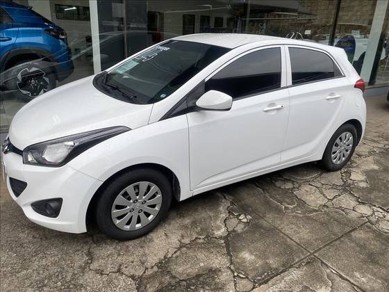 HYUNDAI HB20 1.0 COMFORT 12V FLEX 4P MANUAL